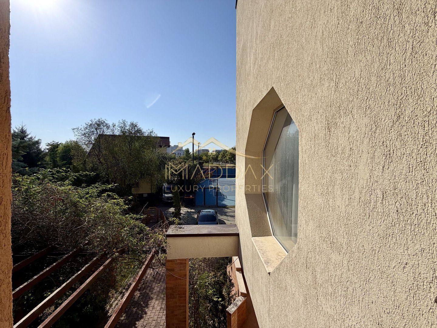 Vila cu 6 camere *485 mpc // *1.670mp teren* // 8 locuri parcare // Sisești - Poză 74