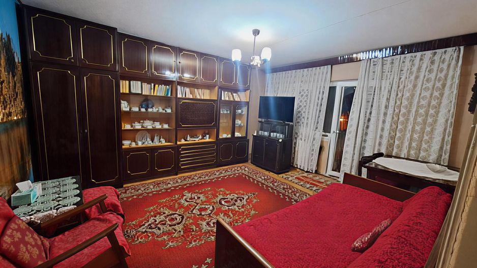 Apartament cu 3 camere, etaj 1, zona Torontalului-Bucovina - Poză 1