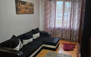 Garsonieră decomandată, etaj parter- Astra - Poză 1