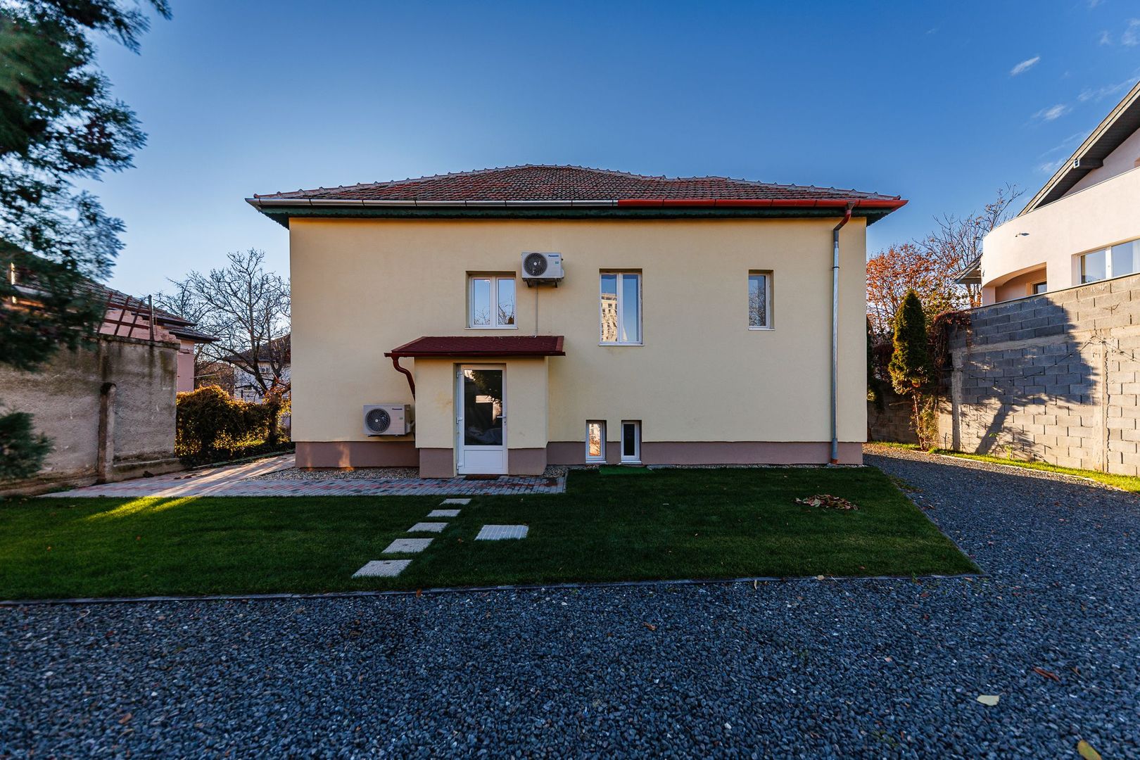 Casă Individuală pentru Birouri - Central, Timișoara | Curte 726 mp - Poză 1