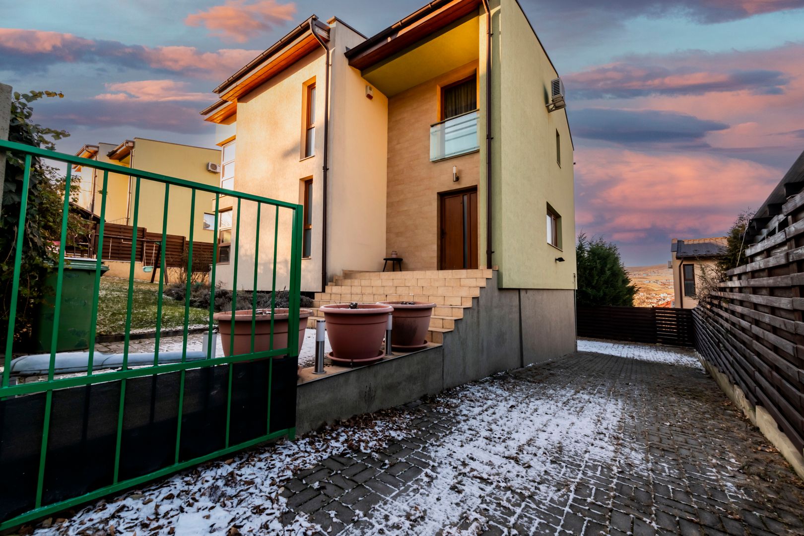 Casa individuala | 255mp s. desfasurata | teren 473mp | D+P+E | Gruia - Poză 42