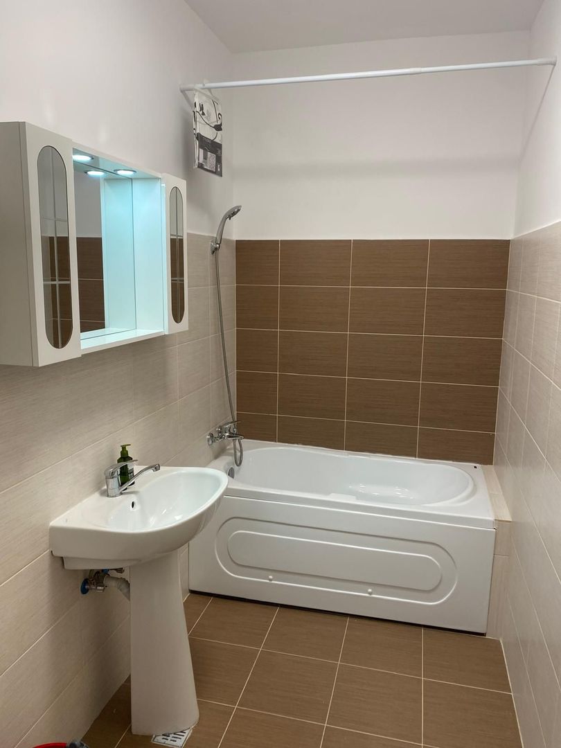 AP. 2 CAMERE, BLOC NOU, CENTRALA PROPRIE,LOC DE PARCARE, MODERN - Poză 8