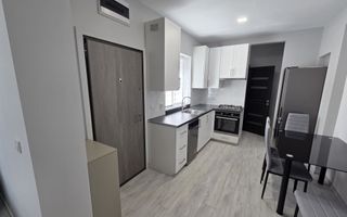 Apartament de 3 camere nou, curte proprie, parcare, zona Fac De Litere - Poză 3