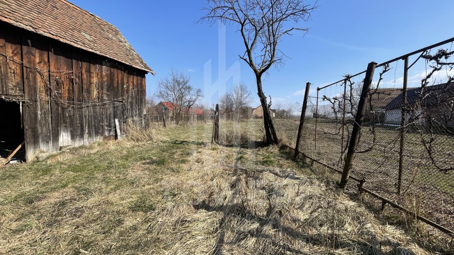 Casă individuală | 2 corpuri | Șură și anexe | teren 1460 mp – Porumbacu De Jos - Poză 14