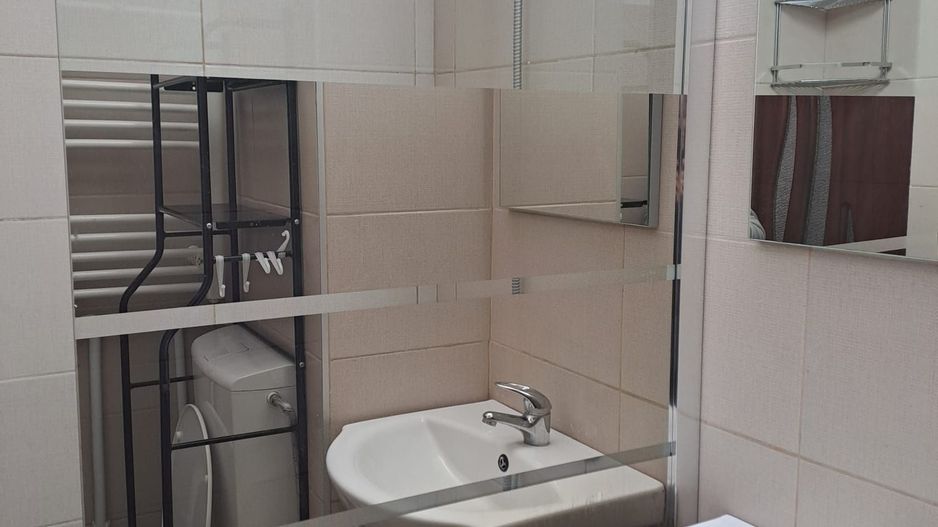 De inchiriat  apartament 2 camere Ultracentral, et. 1, 1800 lei - Poză 5
