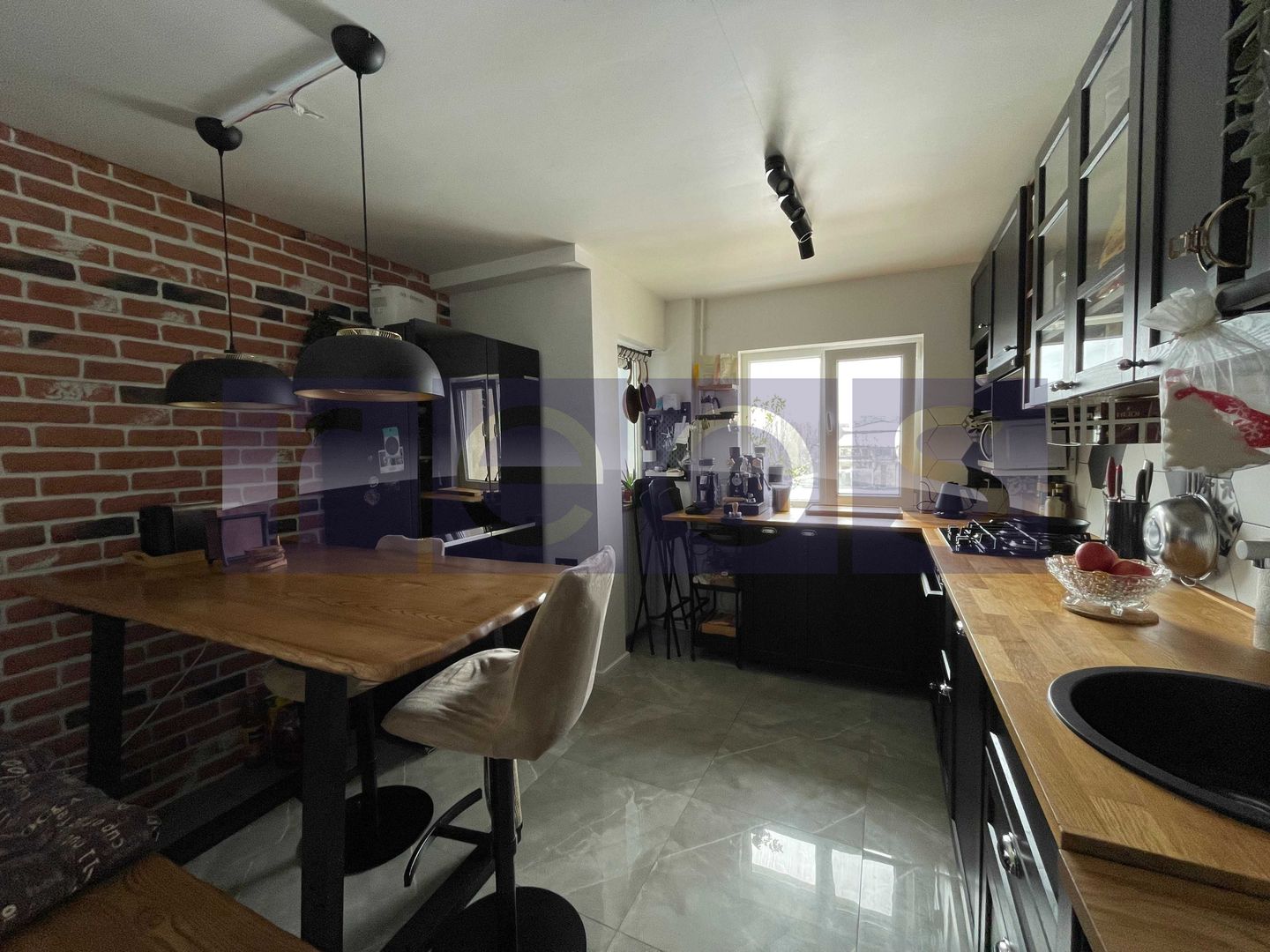 DE VANZARE APARTAMENT RENOVAT  3 CAMERE - PARCARE-  LUJERULUI - Poză 5