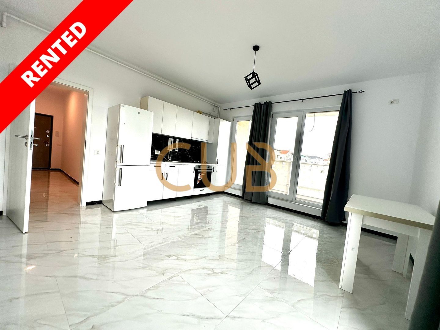 2cam mobilat+utilat | bloc nou,centrala, parcare,lift | Giroc - IQ - Poză 1