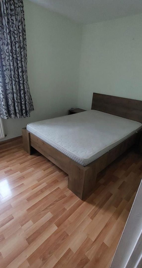 AP. 2 CAMERE TITAN, BUCATARIE INCHISA, BLOC REABILITAT, METROU 5 MIN - Poză 1