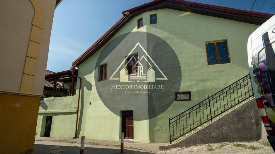 Magazin LA CHEIE pe Str Corso - Poză 3