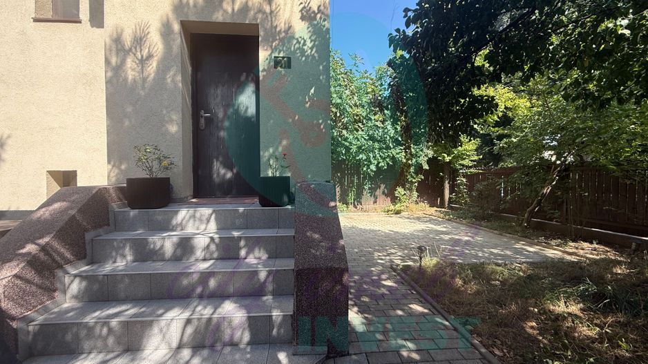 Casa CONSOLIDATA - SITUATA PE COLT - cu o curte libera generoasa - Poză 3
