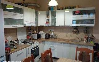 Casă cu 2 camere la curte comuna zona Farmec - Poză 1