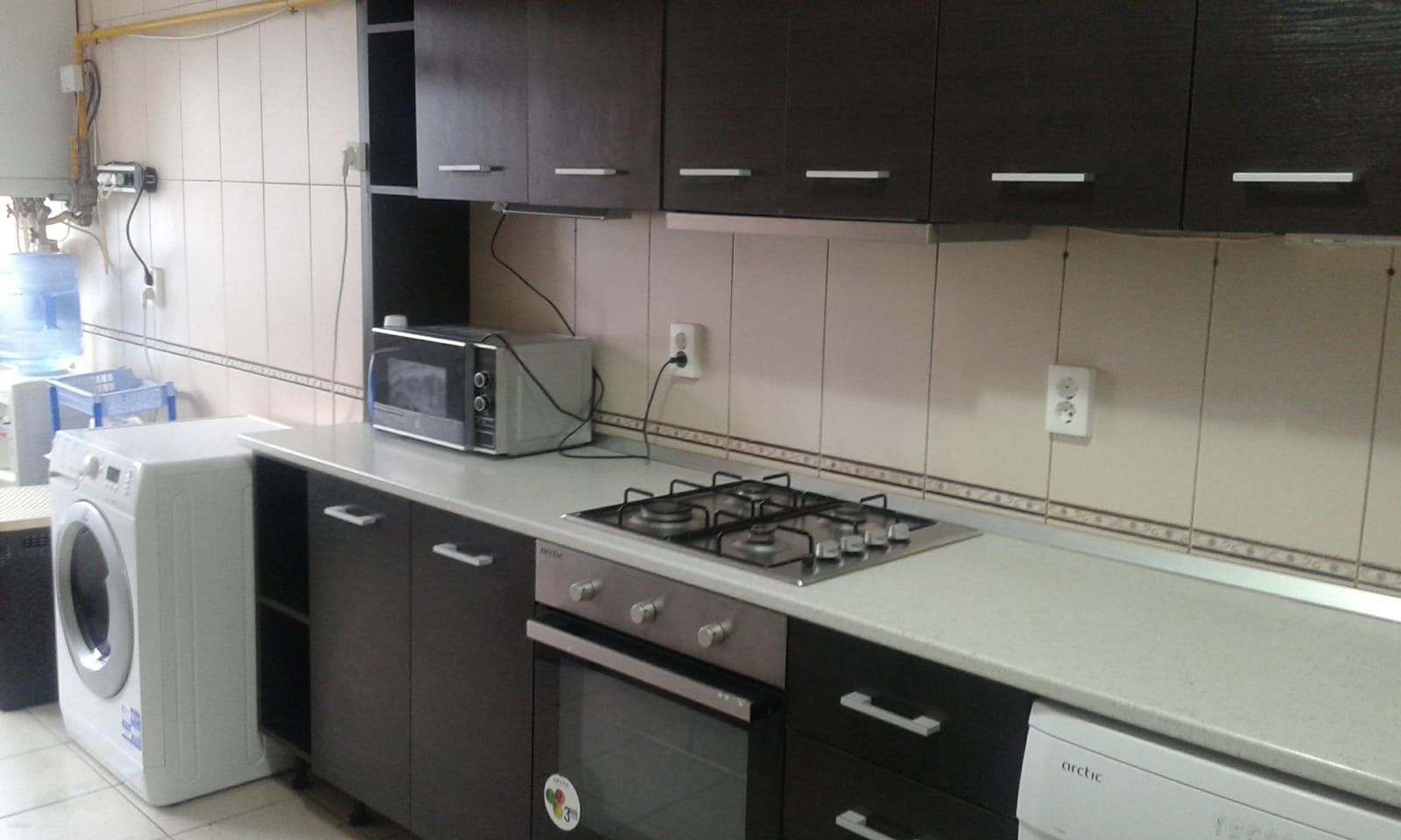 Apartament de inchiriat pe Faleza Dunarii - 3 camere, 105 mp, parter - Poză 9