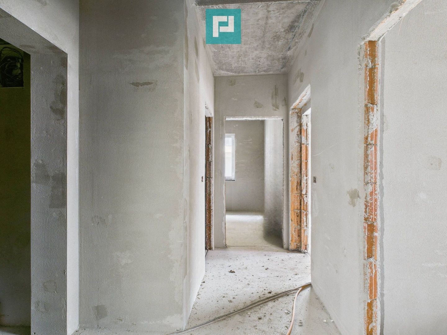 Apartament 3 camere cu curte proprie în Giroc - Poză 8