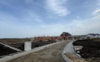 Teren cu PUZ, utilități și autorizație de construire/casă unifamilială - Poză 7