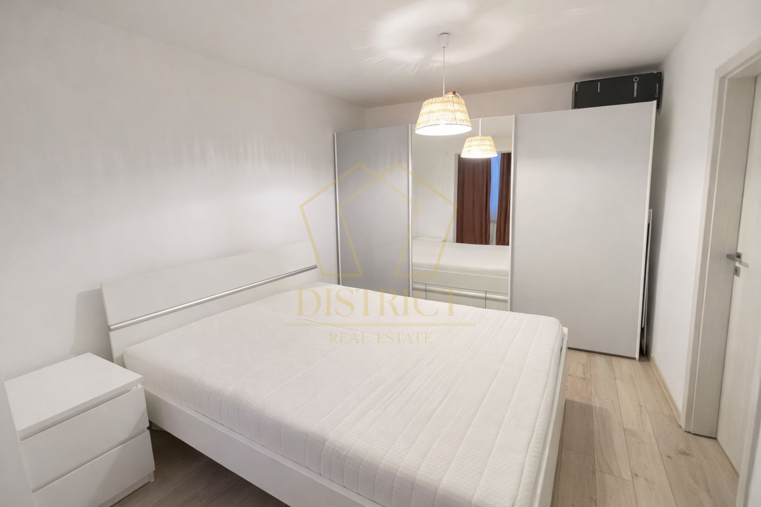 Apartament superb cu 2 camere | Spitalul Judetean - Poză 4