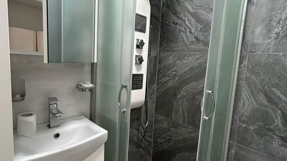 APARTAMENT 3 CAMERE DE INCHIRIAT - Poză 24