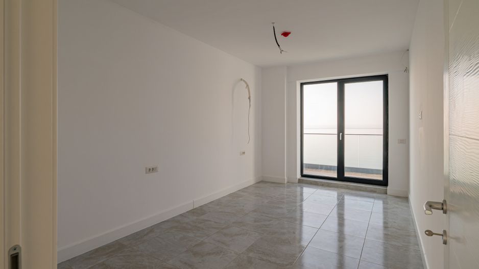 2 camere Mamaia | Private Lake- bloc 2025| Vedere frontală la lac, la 5 m de apa - Poză 15