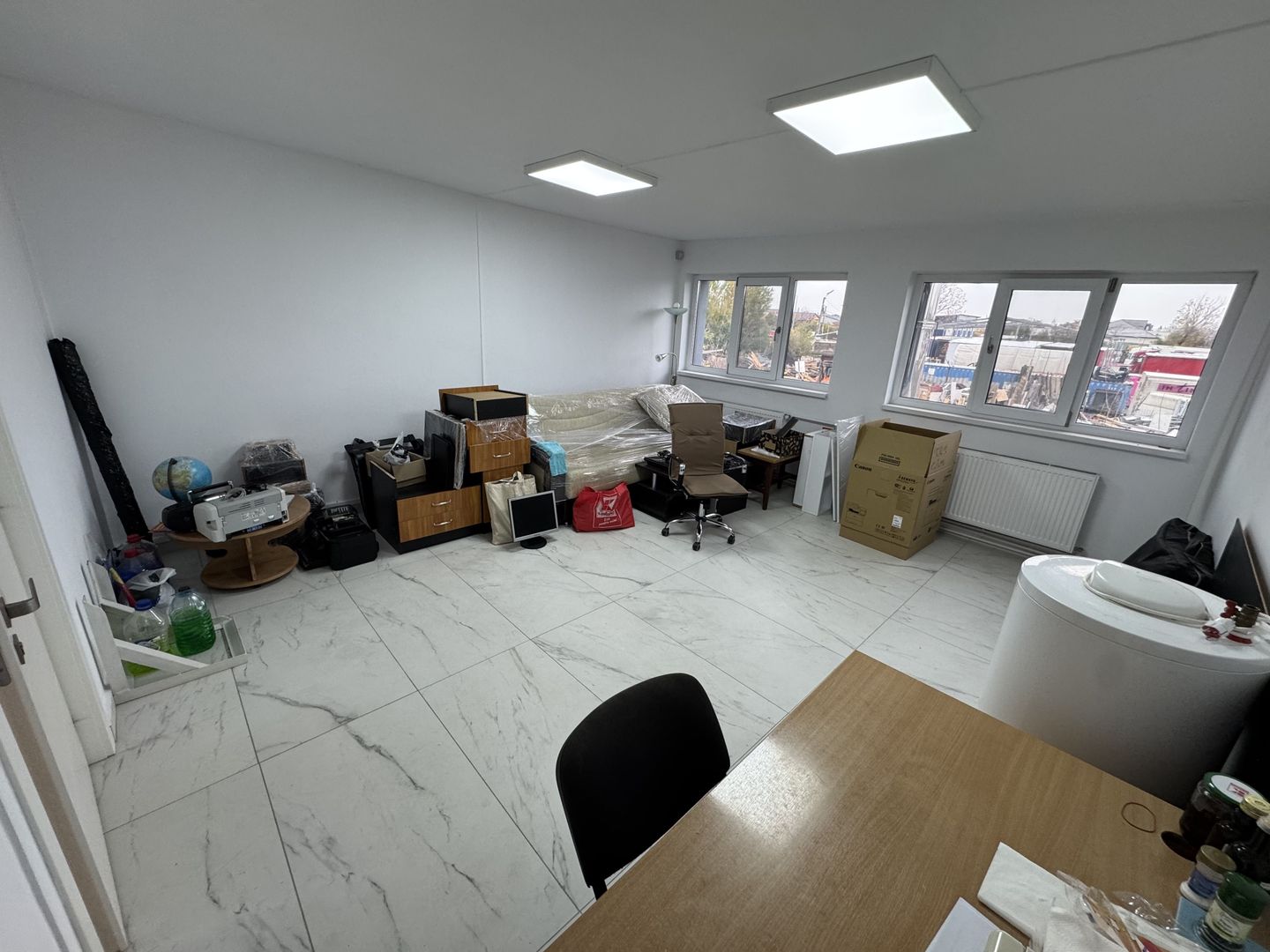 Spatii birouri de inchiriat renovate moderne L329 - Poză 16