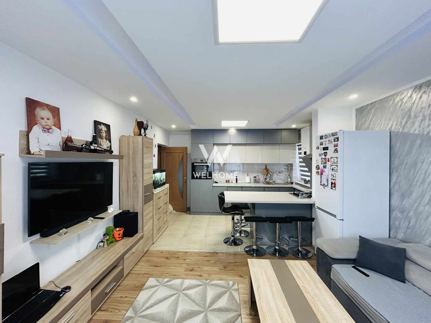 Apartament mobilat, cu 3 camere, 2 balcoane, 2 parcari - Selimbar - Poză 1