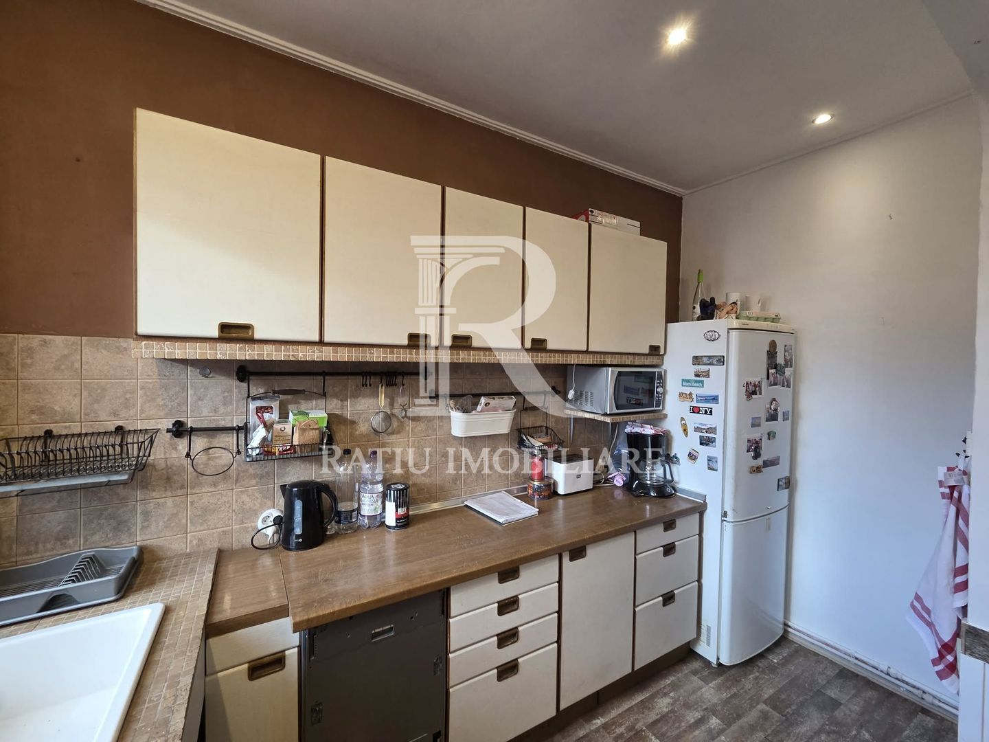 Apartament cu 2 camere | Zona Ultracentrala | Oradea - Poză 13