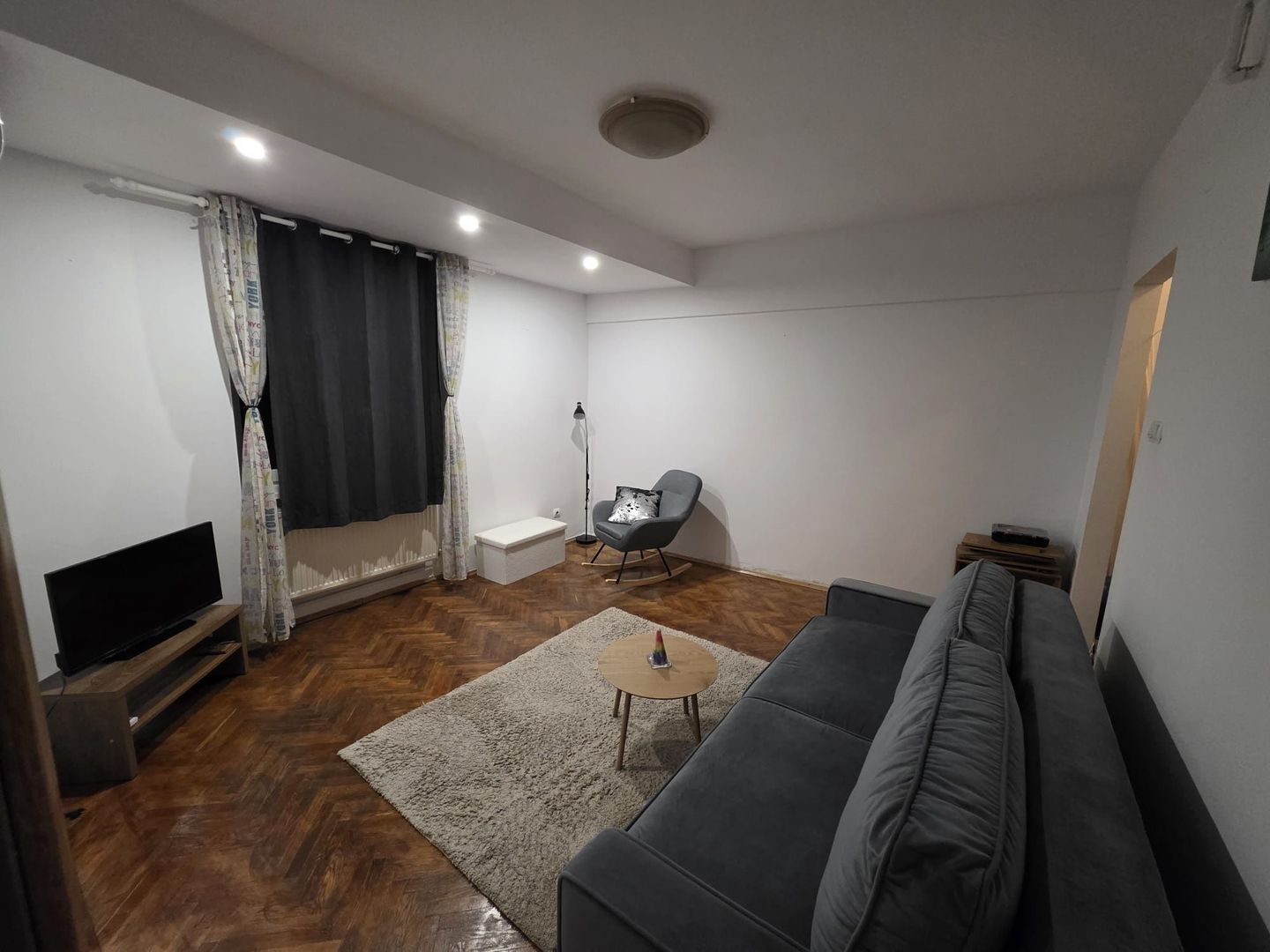 Inchiriere Garsoniera Zona Calea Victoriei - Poză 1