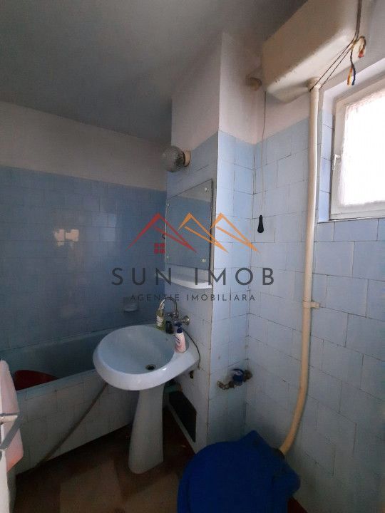Apartament 3 camere, decomandat, 82 mp, 2 grupuri sanitare, Campina - Poză 9