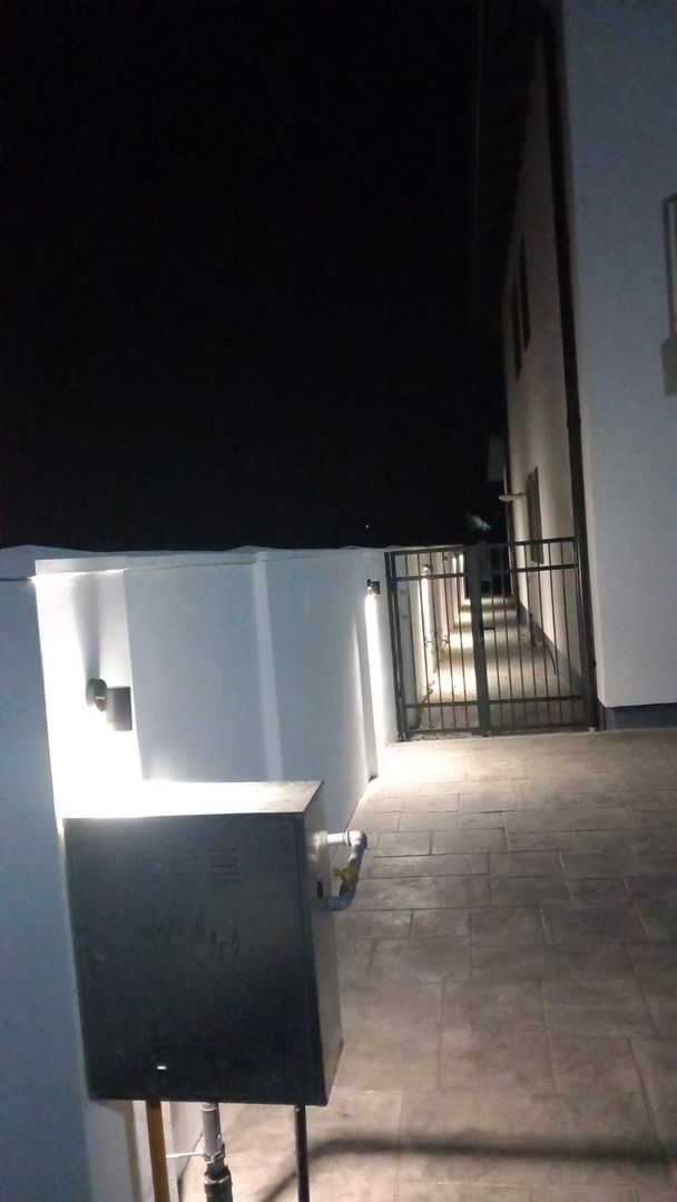 1\2 Duplex Utvin P+E,5 Camere,2 Bai,Toate Utilitatile - Poză 9