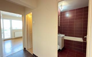 Apartament 3 camere MV1, Etaj IV / Str. Narcisei Nr.9 / Carei - Poză 6