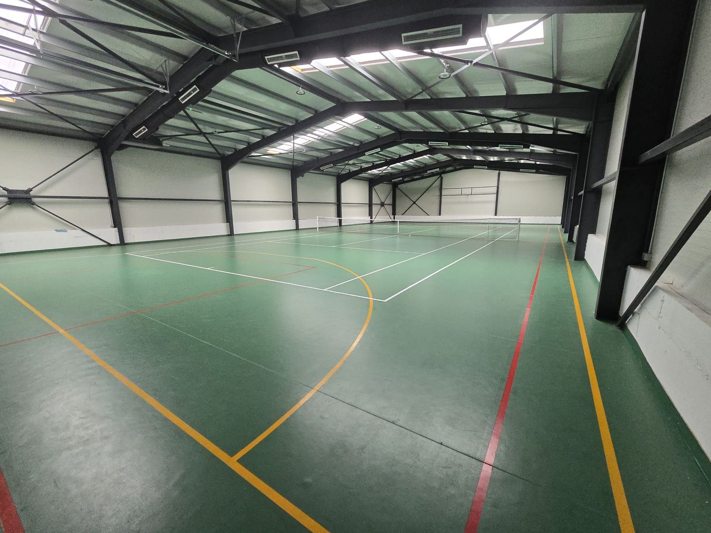 Spatiu Comercial 620 mp.parcare,birou,vestiar,baie - Poză 7