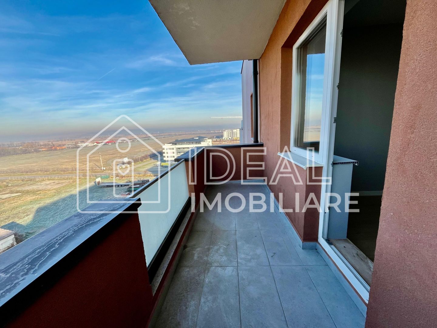 Penthouse cu 3 camere LA CHEIE, cu terase de 200mpu, zona Calea Surii Mici - Poză 15