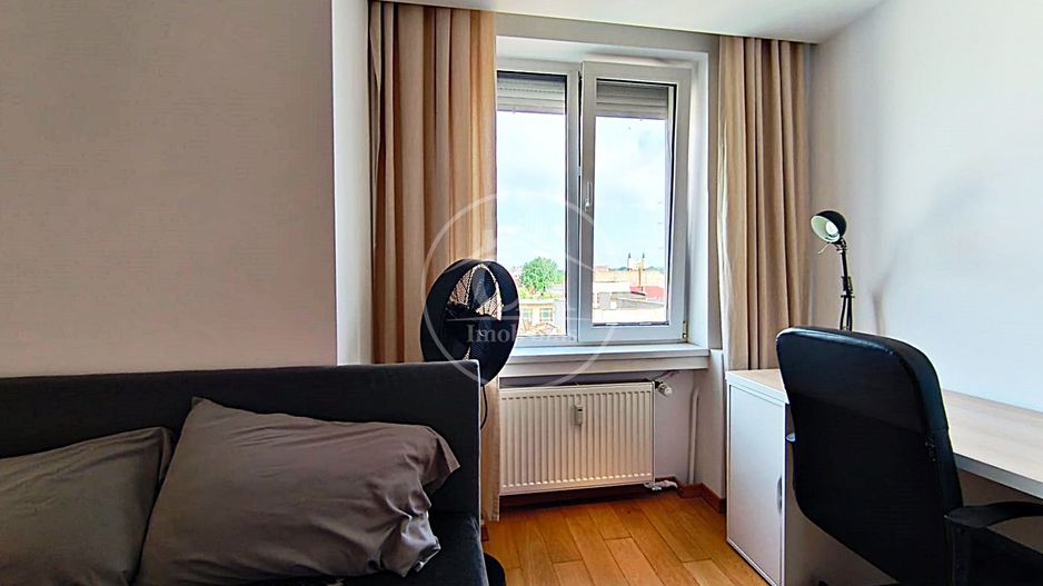Apartament de vanzare cu 4 camere si terasa, Ultracentral, Oradea - Poză 7