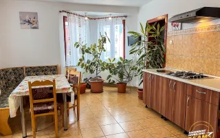 Pensiune in decor fermecator, loc de istorie si legenda, Moieciu de Jos, Bran - Poză 46