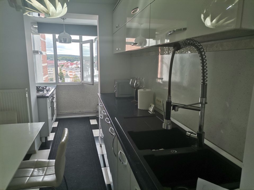 Vanzare apartament 3 camere, decomandat, Trivale - Poză 5