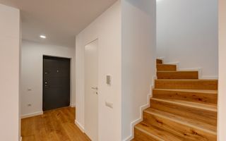 Vila Otopeni central 222mp cu gradina - Poză 8