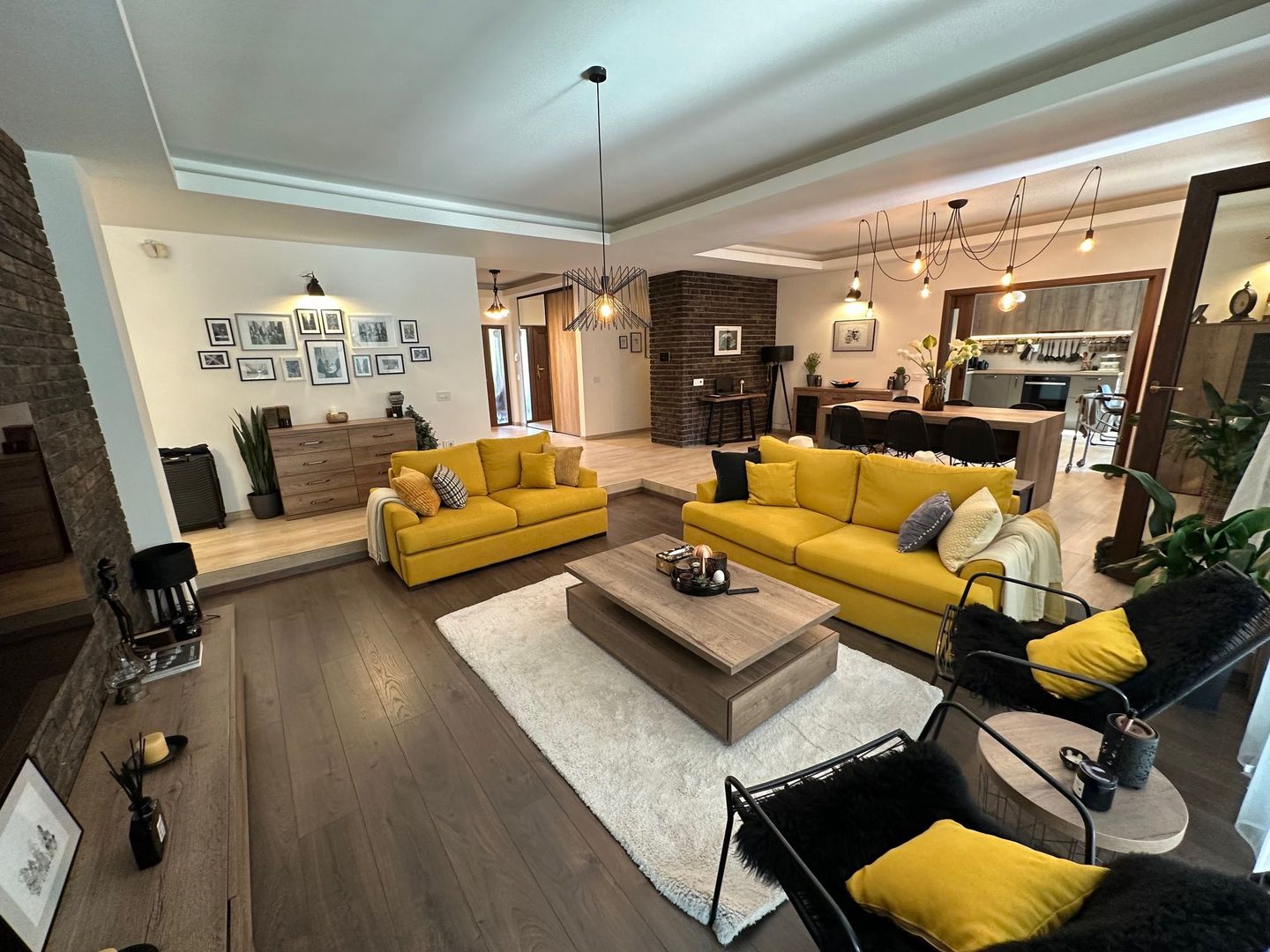 Casa individuala Dumbravita spre Pădure - Poză 1