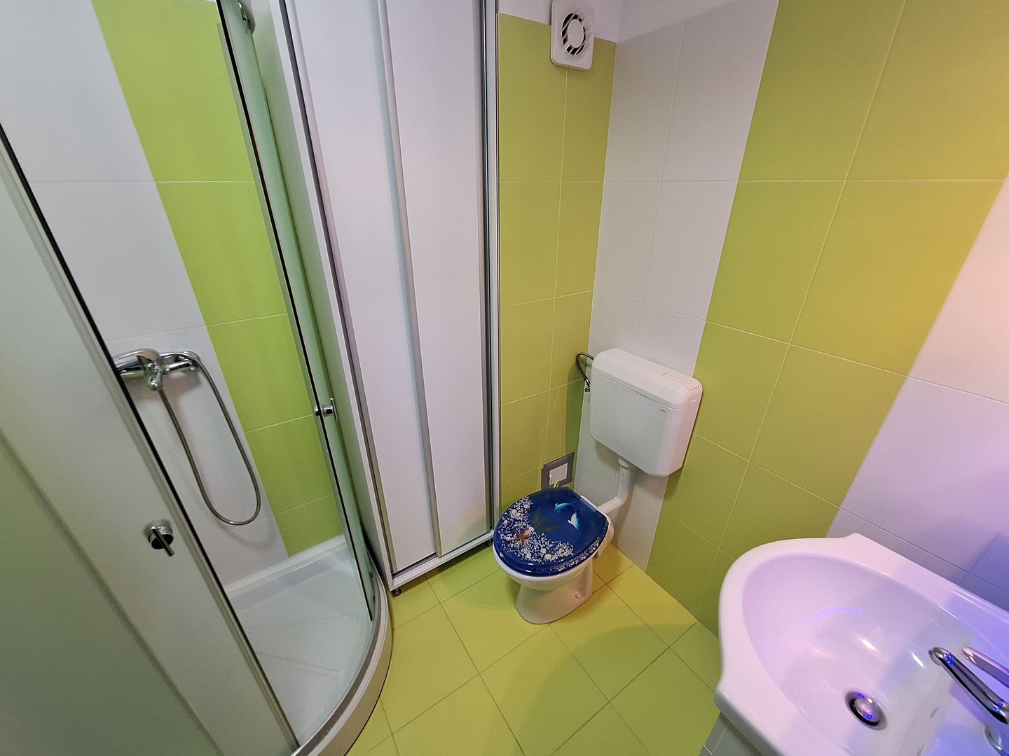 Ap 2 cam mobilat și utilat 81mp Parcare-Cartierul Latin  Prel.Ghencea - Poză 8