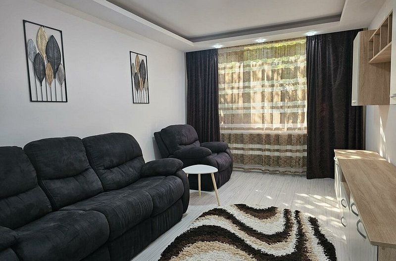 Apartament cu 3 camere, Tiglina 2 - parter - Poză 1