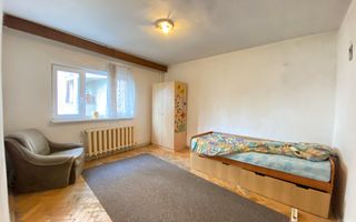 Apartament 3 camere decomandate etaj 2 Gradini Manastur zona Big Belly - Poză 1