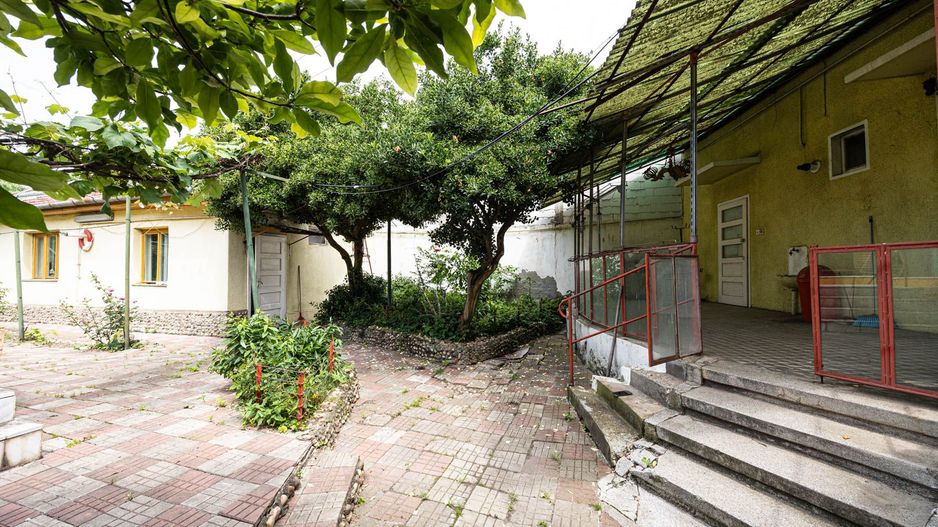 Proprietate cu vad excelent,  lângă Spitalul Județean Arad. - Poză 5