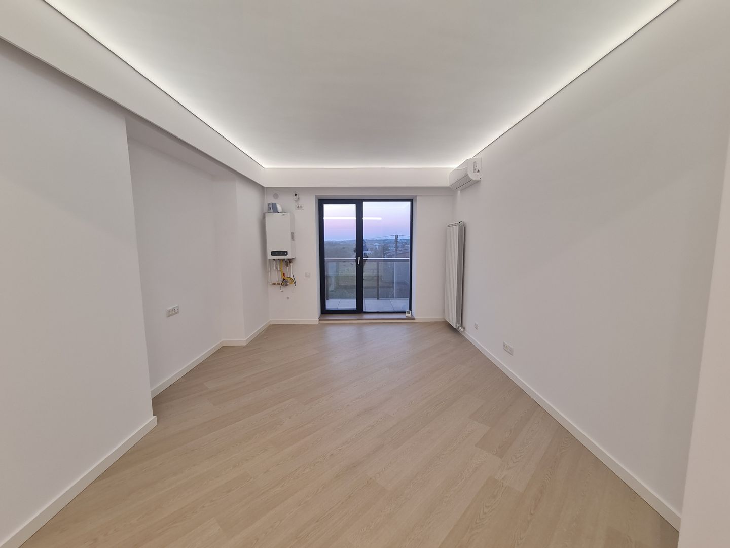 Apartament | 2 camere | Cortina North | Vedere libera Pipera - Poză 3