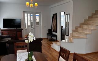 Casa de vanzare in cartierul Grigorescu/Oradea - Poză 2