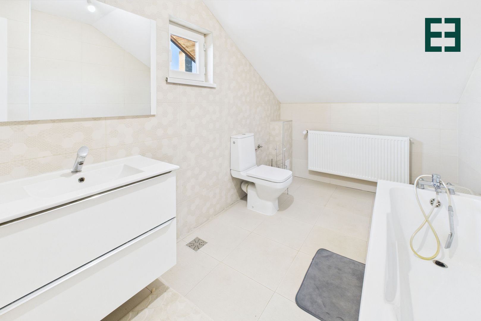 Casă nouă cu 5 camere - Localitatea Păuliș - DEVA - Poză 21