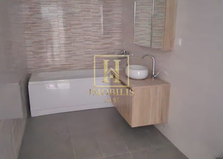 Apartament 3 camere 88 mp Copou 148600 euro - Poză 7