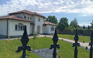 Casa stil mediteranian 4 dormitoare 800 mp teren Tocile - Poză 5