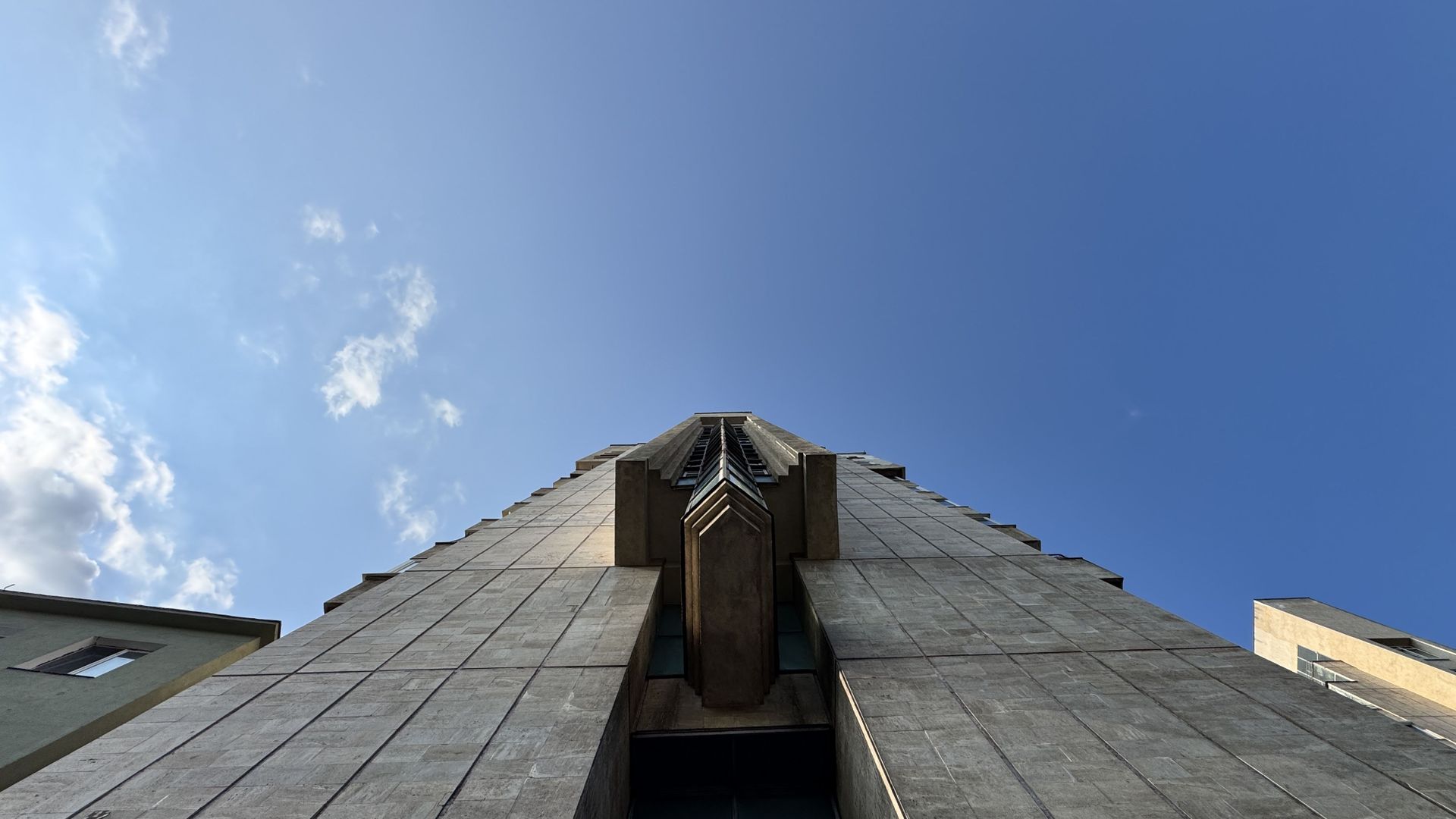 Spațiu comercial 493 mp utili | Locație centrală | Vizibilitate excelentă | - Poză 5