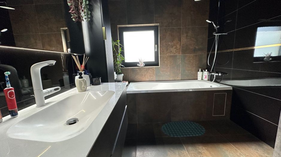 Casa moderna în Dumbravita - Ikea cu garaj - Poză 23