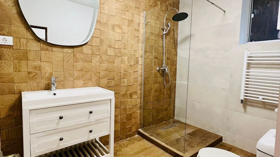 Birouri sau cabinete de Lux în Armenească - Poză 29