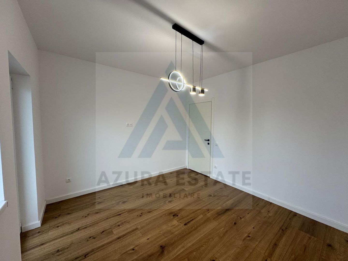 Apartament modern 2 camere etajul 2 si acces privat pe Doamna Stanca - Poză 5