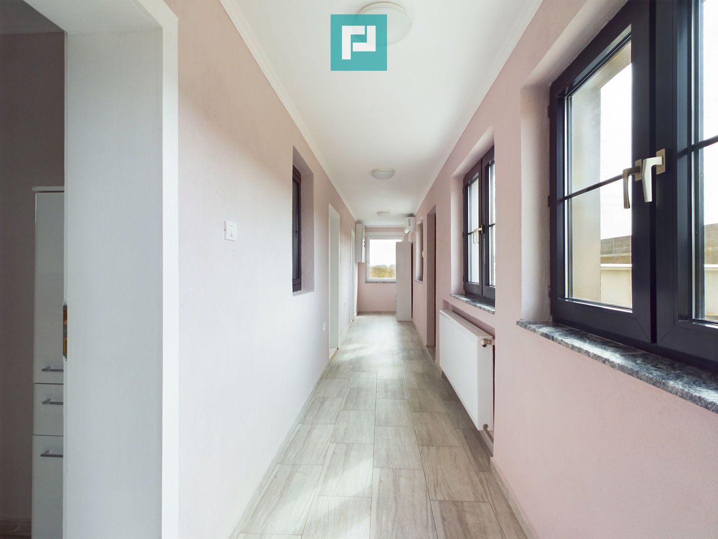 Casă cu 3 camere în Aradul Nou - Poză 7