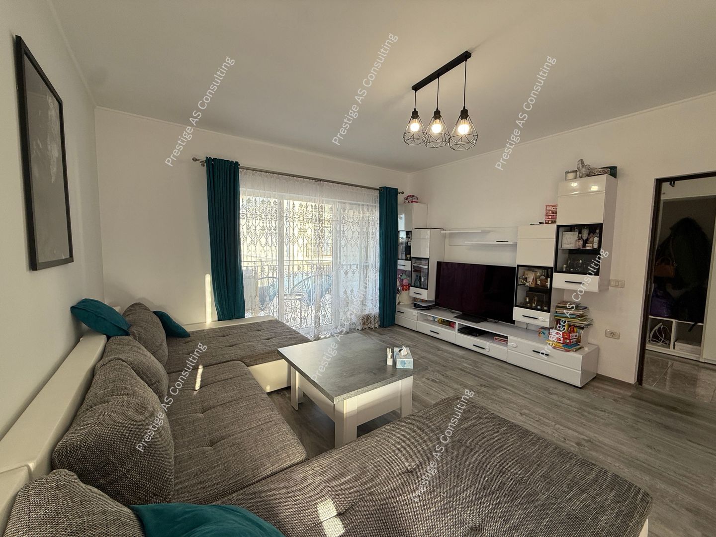 Apartament decomandat | 2 camere + Terasa de 12mp- Str. Bicaz-Giroc - Poză 1